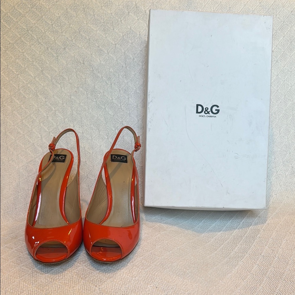 Dolce & Gabbana Mandarino (Orange) Vernice Peep Toe Slingback Pumps – Size US 10